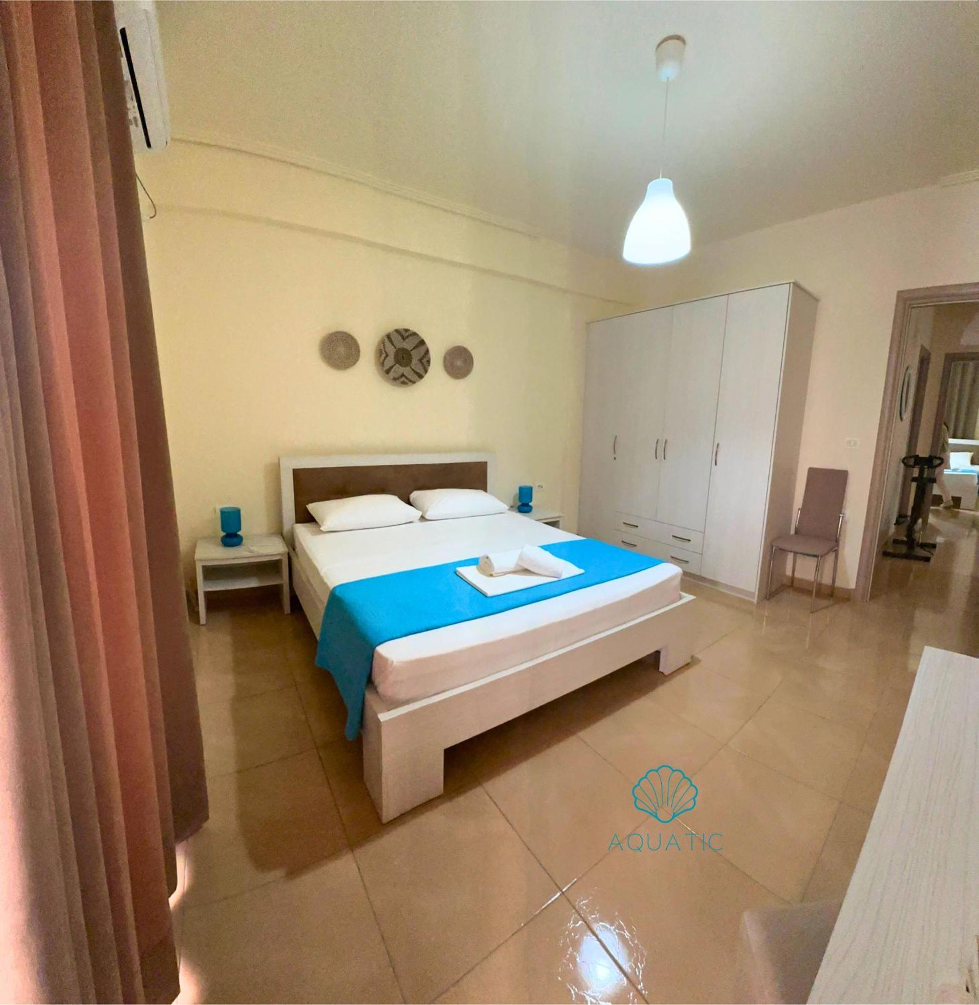 Aquatic Apartment *